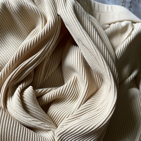 BTFBM Wide Leg Ridged Pants Cream Pull-On Elastic Waist High Rise Dressy NWT Sm - Picture 5 of 12